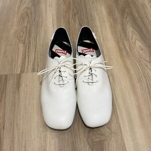 Camper Casi Myra White Formal Shoes Size: EU 38